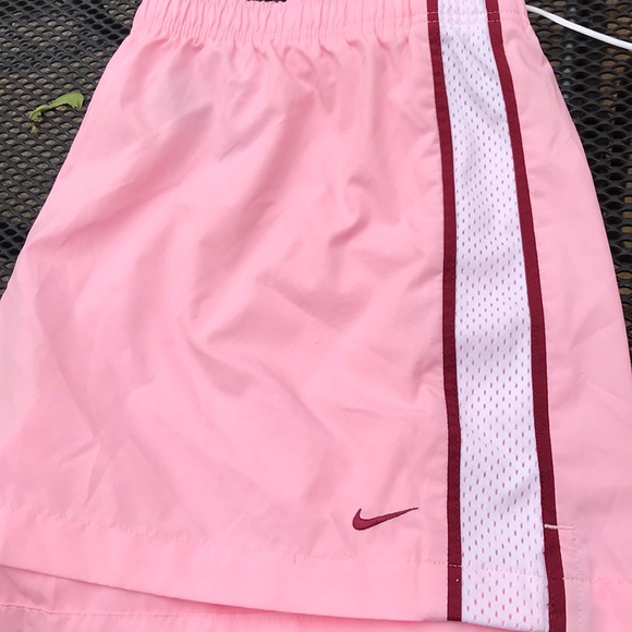Nike shorts - Picture 4 of 6